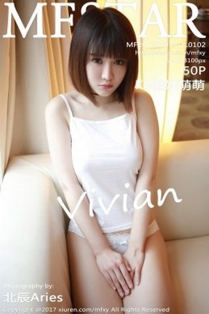 K8傲娇萌萌Vivian吊带真空背心侧露美乳绝美写真