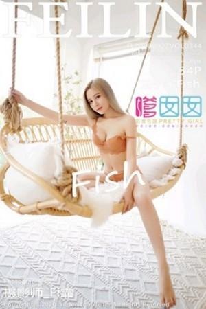鱼子酱Fish清秀仙美吊裙半脱露蕾丝内衣绝美写真