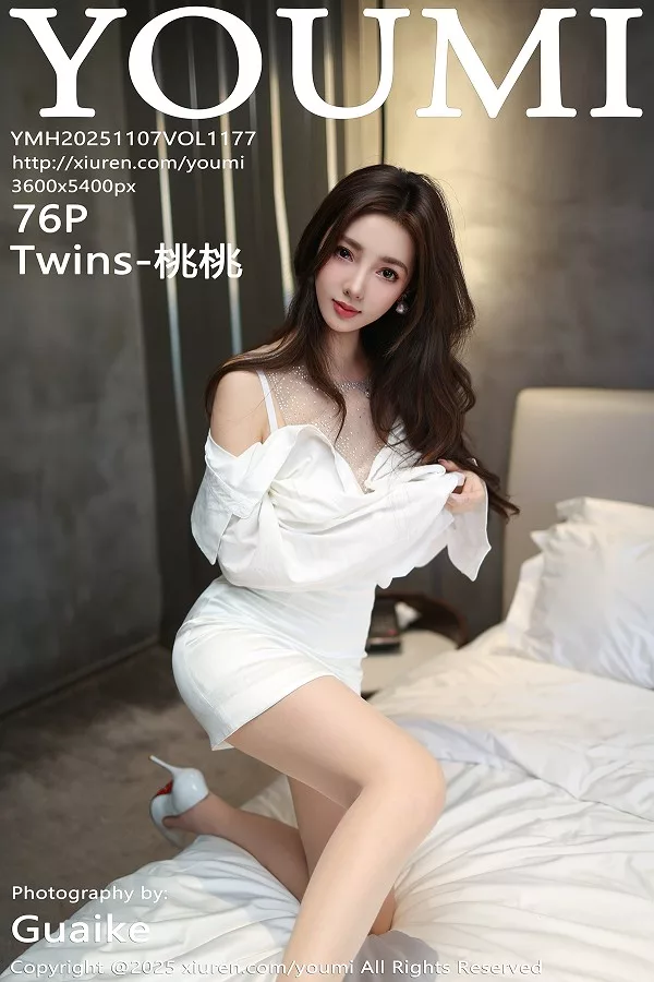 Twins-桃桃性感白色连衣短裙配白色丝袜秀曼妙身姿绝美写真