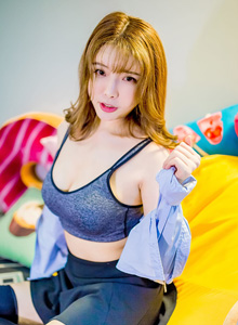 [Bololi波萝社] 御姐夏小秋秋秋青春系黑丝美腿性感写真 BOL.069