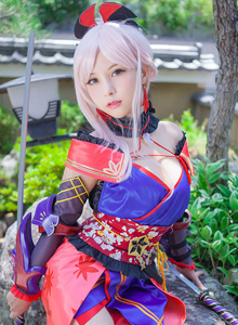 [Bololi波萝社] COSer夏美酱古典风COSPLAY宫本武藏露爆乳福利