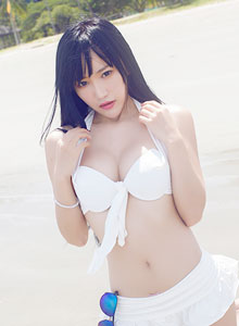 [TGOD推女神] 性感女神杨上萱XOXO沙滩比基尼湿身诱惑沙巴旅拍