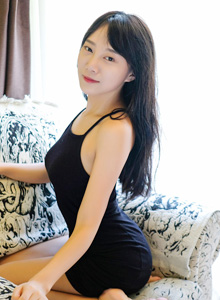 [UXING优星馆] 重庆妹子李猩一长裙彰显火辣身材内衣诱惑大尺度诱惑写真 Vol.052