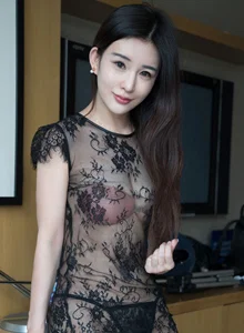 [Qingdouke青豆客] 美女模特纯小希半透情趣蕾丝内衣诱惑私房写真
