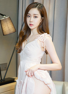 [Ugirls尤果网] 美女模特林佳沫黑丝美腿<忘与记>主题写真 No.1463