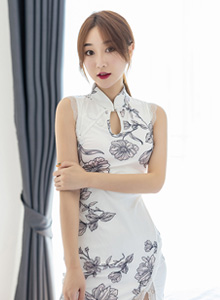 [IMiss爱蜜社] 美女模特九月生优雅旗袍与清透丝袜娇柔欲滴写真 Vol.445