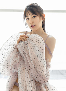 [IMiss爱蜜社] 气质女神Lynn刘奕宁性感身材与私房系列写真 Vol.457