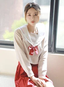 [MFStar模范学院] 美女模特方子萱经典JK制服系列性感私房写真 Vol.340