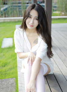[MFStar模范学院] 美女模特Betty林子欣白衬衫与蕾丝吊袜日本旅拍 Vol.219