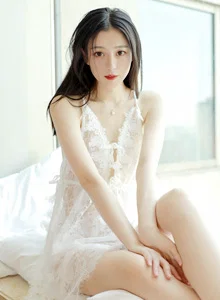 [MFStar模范学院] 新人模特言沫 - 丝袜美腿长发系列诱惑写真 Vol.315