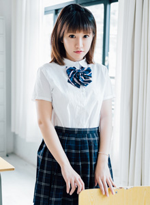 [Bololi波萝社] 新人模特k8傲娇萌萌Vivian - JK制服激情演绎冈本特辑 BOL.007