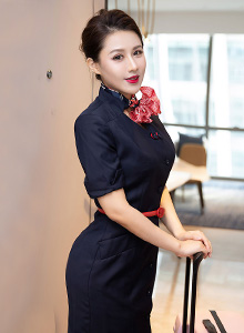 [YouMi尤蜜荟] 美女模特徐安安 - 黑丝美腿空乘制服系列私房写真 Vol.536