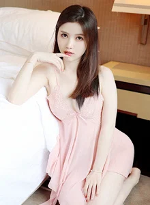 [MFStar模范学院] 新人模特吴雪瑶 - 粉色睡衣情趣系列娇柔写真 VOL.519
