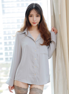 [MFStar模范学院] 美女模特水水er - 无法抵御衬衫与经典蕾丝吊袜写真 Vol.457