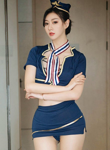 [HuaYang花漾] 美女模特艺轩Renee - 空姐专属温柔服务制服主题写真 Vol.168