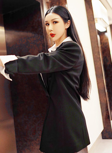 [FEILIN嗲囡囡] 美女模特田冰冰 - 职业装OL+黑丝网袜系列写真 VOL.402
