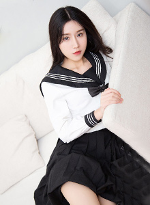 [Ugirls尤果圈] 美女模特茯苓 - 黑色百褶裙全能制服系列写真 No.2158