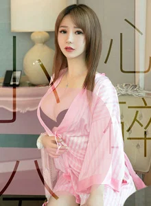 [Ugirls尤果圈] 美女模特E宝贝 - 多套服饰小份心碎主题性感写真 No.1487