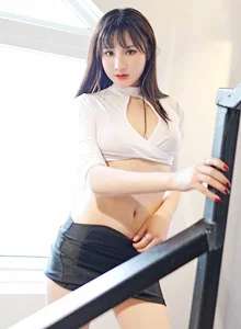 [FEILIN嗲囡囡] 软妹子Celina青妍 - 苗条娇躯+清甜可人性感写真 VOL.210