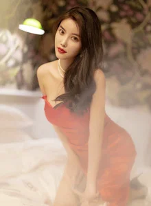 [XIAOYU语画界] 性感女神杨晨晨sugar - 猩红吊裙+荷官系列写真 VOL.582