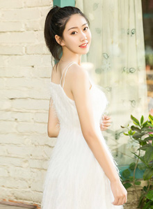 [Ugirls尤果网] 美女模特小雪儿 - 多套服饰+甜妹日志主题写真 NO.2217