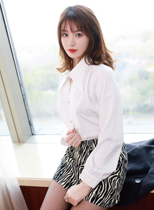 [MFStar模范学院] 美女模特yoo优优 - 白衬衫+黑丝系列写真 VOL.476