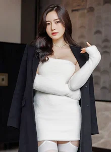 [IMiss爱蜜社] Vol.671 气质美女Vanessa - 白色服饰+丝袜系列写真