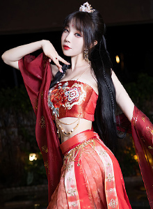 [语画界XIAOYU] Vol.827 女神徐莉芝Booty - 红色古装服饰装扮私房写真