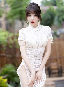 [语画界XIAOYU] Vol.838 女神徐莉芝Booty - 旗袍服饰+原色丝袜私房写真