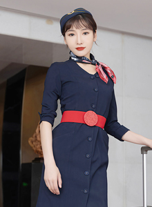[秀人Xiuren] No.5245 模特陆萱萱 - 深蓝空姐制服+原色丝袜诱人写真