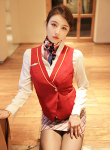 [秀人XiuRen] No.4824 模特tina_甜仔 - 空姐制服+黑丝系列大理旅拍