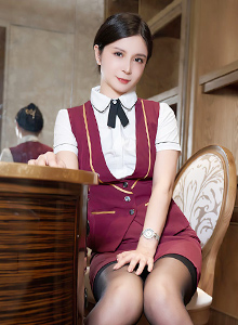 [秀人XiuRen] No.4939 模特小蛮妖Yummy - 职场OL+黑丝美腿性感写真