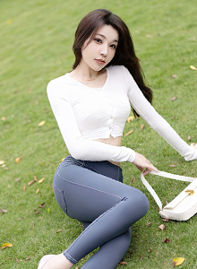 [语画界XIAOYU] Vol.911 女神徐莉芝Booty - 收身上衣+简约长裤性感写真