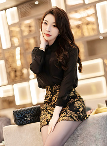 [秀人XiuRen] No.5953 女神徐莉芝Booty - 轻透上衣+黑色短裙性感写真