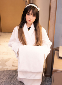 [秀人XiuRen] No.4535 模特奶瓶子 - 白色外套+诱人黑丝性感写真